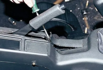 Eltávolítása és cseréje a torpedó (előlapon) 2110, 2111, 2112
