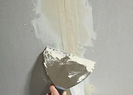 A tömítés közötti hézagok a csempe a mennyezet, hogy fedezze az ízületek padlók, falak témához, vegye deformáció (lemezek) A tömítés közötti hézagok a csempe a mennyezet, hogy fedezze az ízületek padlók, falak témához, távolítsa el a törzs