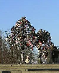 Tree of Love - az