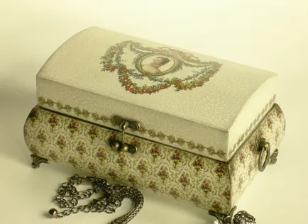 Decoupage dobozok három különböző stílusban alapuló technikával (fotó)