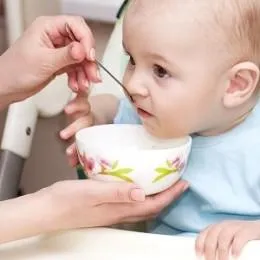 Pótlás keverékével szoptatás, mikor és kinek van szükség