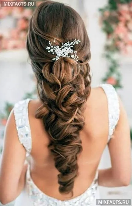 Hosszú esküvői frizurák (a képen) (Wedding) Hosszú esküvői frizurák (a képen)