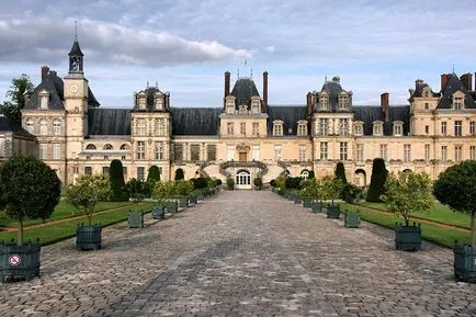 Palota Fontainebleau Franciaország, Franciaország moya