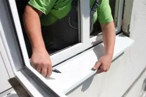 Felkészülés a téli - hogyan meleg műanyag ablakok kezüket a leghatékonyabb és olcsó (az ablak) Felkészülés a téli - hogyan meleg műanyag ablakok kezüket hatékonyan és olcsón