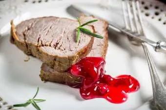 Főzés ízletes szarvas és meglepetés vendég (hús) Főzés ízletes szarvas és meglepetés vendég