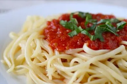 Paradicsom szósz spagetti egyszerű receptek