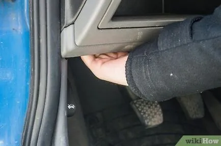 Hogyan nyitható meg a motorháztető egy autó