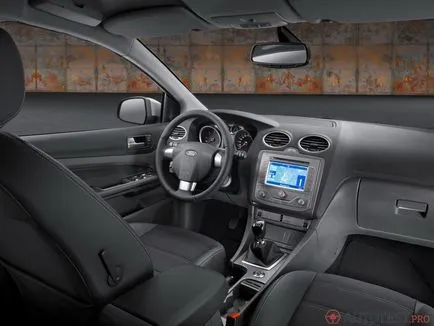 Milyen autót válasszon egy Ford Focus és a Chevrolet Lacetti 2