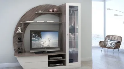 Fal a TV a nappaliban TV és fényképek nélkül helyet mini-hall, a fülke sarkában, Milánó olcsó és