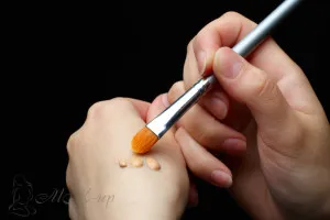 Hogyan válasszuk ki a megfelelő árnyalatot alapítvány, make-up! (Helyesen) Hogyan válasszuk ki a megfelelő árnyalatot alapítvány, make-up!