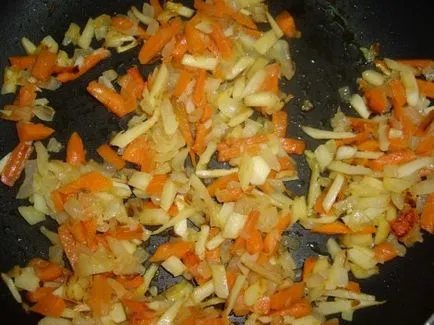 Főzni ukrán borscs recept a boldogsághoz