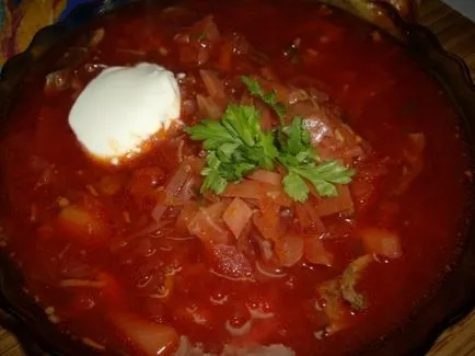 Főzni ukrán borscs recept a boldogsághoz