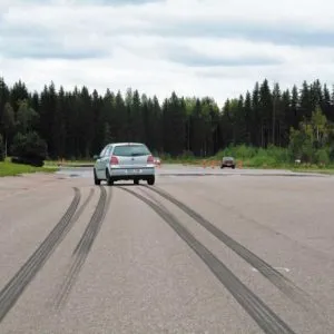 Hogyan lehet ellenőrizni a fékek az autóban megvásárlása előtt, vagy működés közben