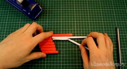 Hogyan lehet a papír gép m4, amely képes lesz arra, hogy lőni (hogy egy kartonlapot) Hogyan lehet a papír gép m4, aki tud lőni
