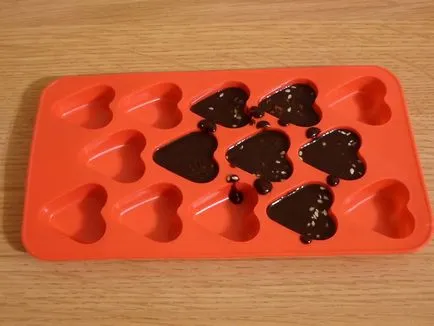 Hogyan készítsünk házi készítésű csokoládé kakaó nélkül tejcsokoládé recept otthon