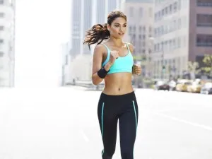 Hogy hogyan lehet a lába hosszabb edzés (fitness) Hogy hogyan lehet a lába hosszabb gyakorlatok