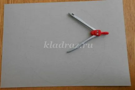 Hogyan készítsünk egy százszorszép papírból kezével szakaszokban fényképes kezdőknek (grade) Hogyan készítsünk egy százszorszép papírból kezével szakaszokban fényképes kezdőknek