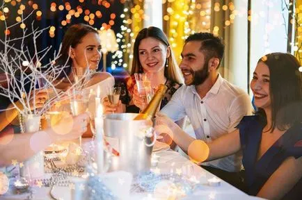 Hogyan kell viselkedni, és mit mondjak 18 legfontosabb szabálya az etikett egy partin, pszichológiai, egészségügyi,
