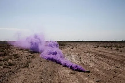 Hogyan készítsünk színes füst bomba szappan, szóda, papír otthon saját kezűleg