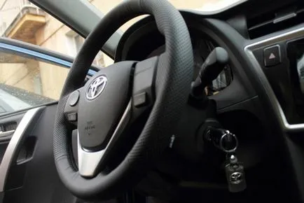 Eltávolítása a kerék Toyota Corolla