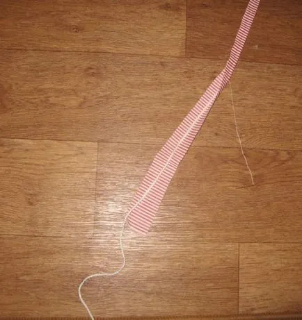 Hogyan kell varrni egy táskát a régi farmer kezét (PM ok) a minta, videó stb