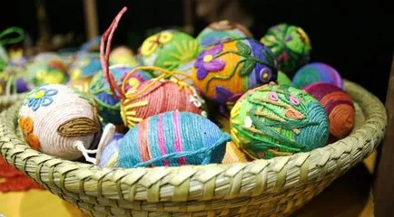 Hogyan lehet díszíteni veszi saját kezébe (hogyan díszítik kötött svájcisapka) Hogyan lehet díszíteni veszi saját kezébe