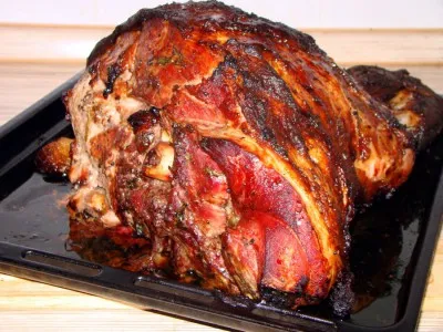 Hogyan kell sütni a kemencében csülök 4 recept (sült hüvely savanyú káposzta) Hogyan kell sütni a kemencében csülök 4 recept