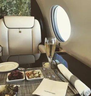 Ksenia Sobchak ismét megmutatta fényűző életet fotó 2017 - nő s nap (Xenia) Ksenia Sobchak ismét megmutatta fényűző életet fotó 2017 - nő s nap