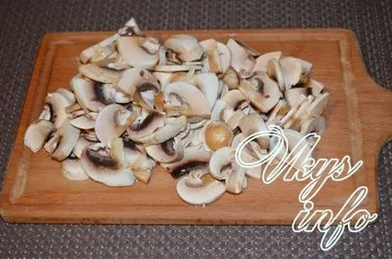 Csirke tejszínes gombával recept fényképpel (krém) Csirke tejszínes gombával recept egy fotó