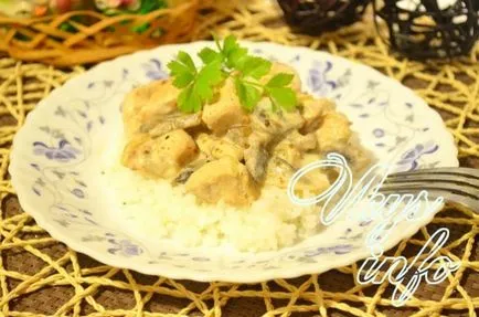 Csirke tejszínes gombával recept fényképpel (gomba) Csirke tejszínes gombával recept egy fotó