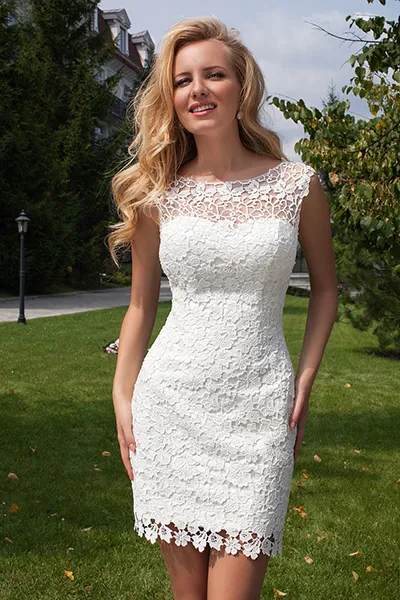 Nyári ruha választották a megfelelő stílust (style) Nyári ruha választották a megfelelő stílust