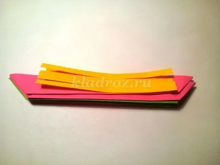 Lotus a művészet origami kezeddel (kéz) Lotus az origami technikával saját kezűleg