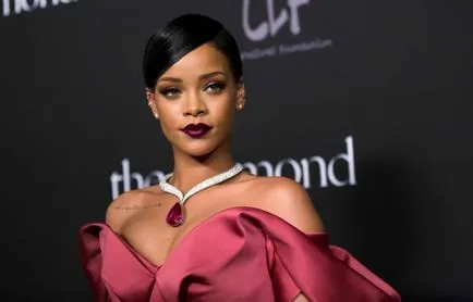 Smink Rihanna 6 Többnyire csillagok (képek) Smink Rihanna 6 Többnyire csillagok