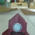 A mester osztály a művészet origami „kutya-nipper”