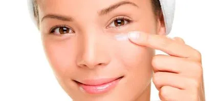 Eye maszkok otthon - bőrfiatalító, tápláló, az emelés, a zsákból, és zúzódások