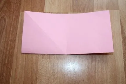 A mester osztály a művészet origami „kutya-nipper”