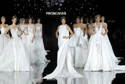 Esküvői divatbemutató pronovias divatbemutató 2017 - Fair iparosok - kézzel készített, kézzel készített (menyasszonyi divat) Esküvői divatbemutató pronovias divatbemutató 2017 - Fair iparosok - kézzel készített, kézzel készített