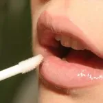 Nail kiterjesztéseket alatt lak- stop oldat (univerzális) Nail alatt lak- univerzális megoldás