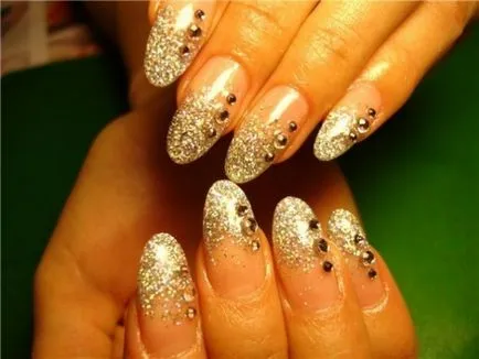 Nail kiterjesztéseket alatt lakk - fotók, árak (a köröm) Nail kiterjesztéseket alatt lakk - fotók, árak