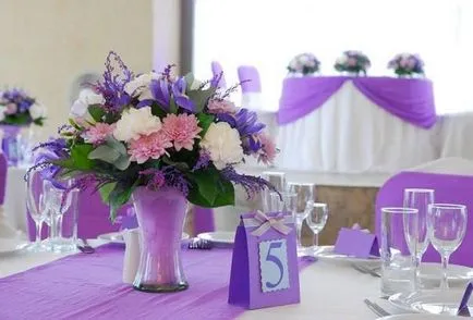 Az eredeti esküvő egy lila színű vagy kis dolog segíteni, hogy az ünneplés egy világos és