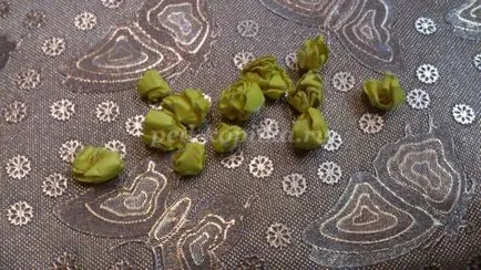 Húsvéti képeslapok papírból saját kezűleg a gyermekek számára