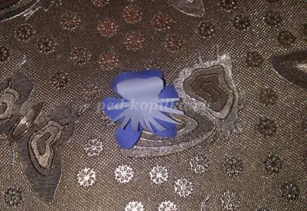 Húsvéti képeslapok papírból saját kezűleg a gyermekek számára