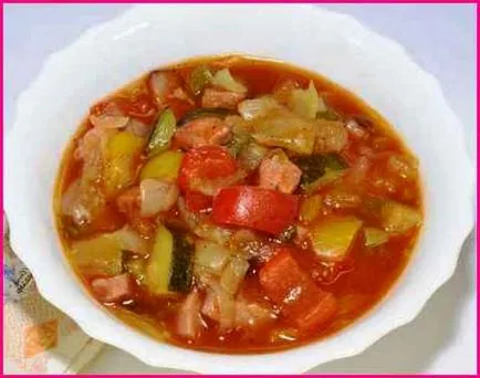 Növényi pörkölt cukkini és burgonya recept egy fotó