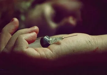 Overdose, a kábítószerek - tünetek és elsősegély