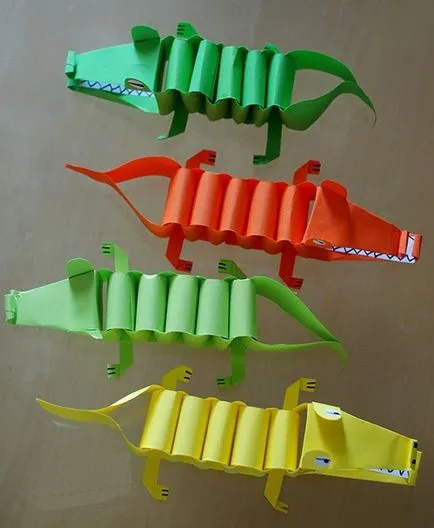 Crafts kifogyott a papír a gyerekek saját kezűleg krokodil