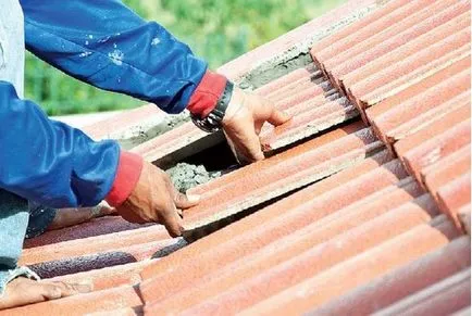 Javítása a tető egy családi ház saját kezűleg a tető, anyagok javítás (saját) Tető javítás tető egy családi ház, saját kezével, javító anyagok