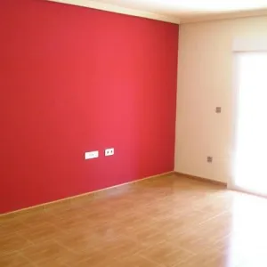 Javítás a falak saját kezűleg a lakásban, és egy régi ház (kezével) Javítás a falak saját kezűleg a lakásban, és egy régi ház