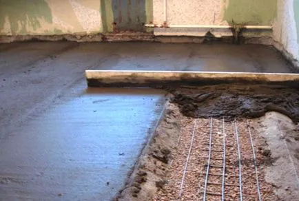 Javítás esztrich beton kezüket, repedezett és miért repedés megjavították a meleg (döntetlen) Javítás esztrich beton kezüket, repedezett és miért repedés megjavítják meleg