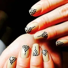 Ábrák Dots fotó körmök