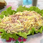 Saláta omlett és a csirke recept fényképpel (omlett) Saláta omlett és egy csirke recept egy fotó